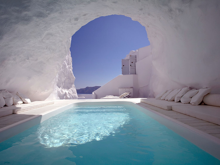 Cave_pool_Santorini_Greece (700x525, 282Kb)