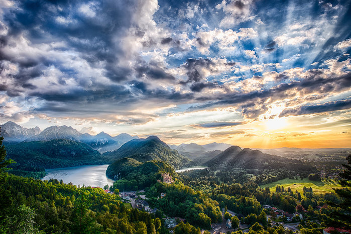 bayern__neuschwanstein_region_sunset_by_alierturk-d7qe86a (700x466, 130Kb)