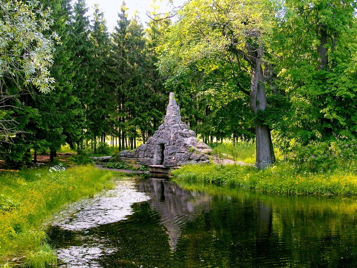 Грот псков. Грот в Александровском парке царского села. Александровский парк Царское село гора. Парк камней Царское село. Александровский парк Пушкин гора.