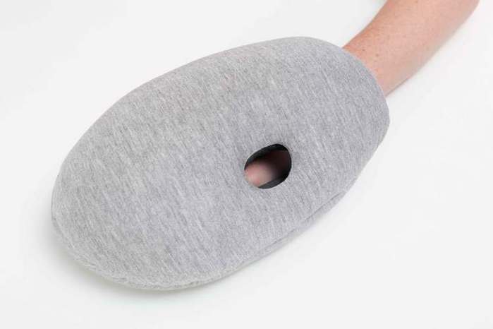 3846591_ostrichpillowmini_studiobananathings_producthand (700x466, 17Kb)