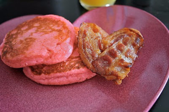 heart-bacon-and-pancakes (600x366, 319Kb)