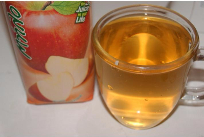 Для фруктового напитка смешивают яблочный. Сироп с желатином. Пиво из желатина и яблочного сока. Пирог Чакката Макс Фрай рецепт.