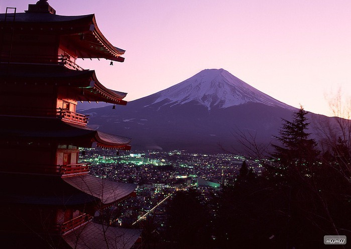 Величественный символ Японии - гора Фудзи 1