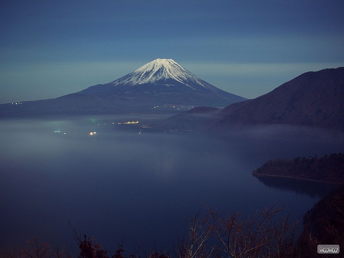 Величественный символ Японии - гора Фудзи 18