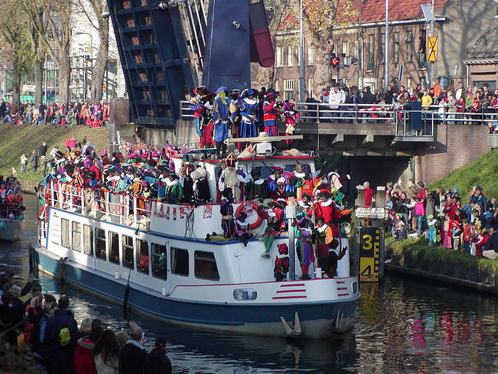 Sint-intocht-boot (700x525, 164 Kb)