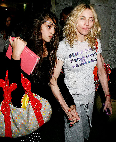 alg_madonna (450x548, 100 Kb)