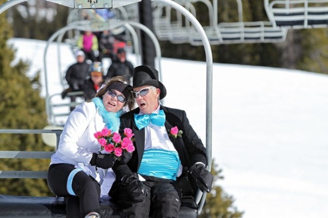       (Loveland Ski Area), , 14  2011 .