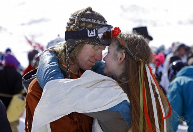       (Loveland Ski Area), , 14  2011 .