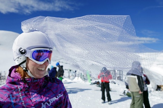       (Loveland Ski Area), , 14  2011 .