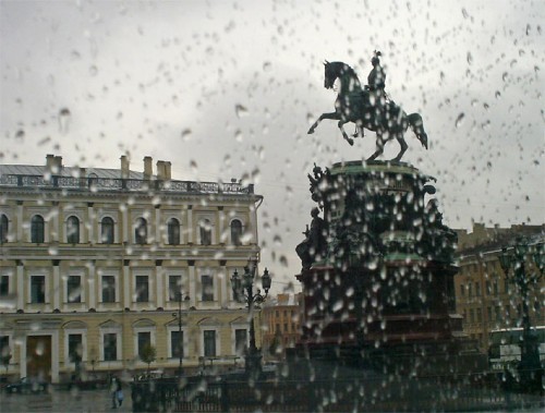 Плачу питером. Санкт-Петербург плачет. Плачущий Питер фото.