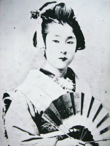 Портрет гейши фото