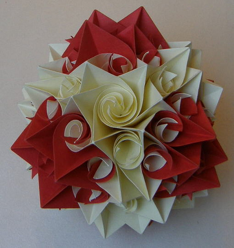 Шар кусудама из бумаги. Оригами украшение из бумаги