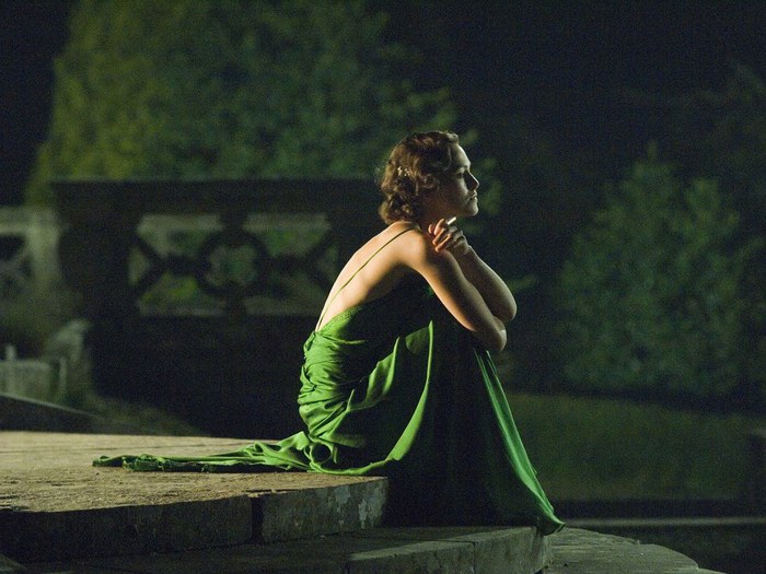 Atonement_Green_Dress2 (700x525, 84Kb)
