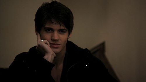 3587918_211VampireDiaries0132_large_1_ (500x281, 8Kb)