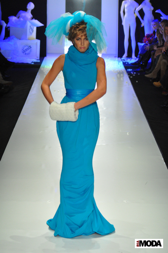 20110404-lada-kalinina-nikita-mihailov-mercedes-benz-fashion-week-russia-nedelya-modi-ria-moda-DSC_5583 (345x520, 279Kb)