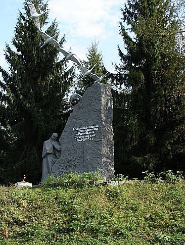 Памятник семи братьям газдановым фото