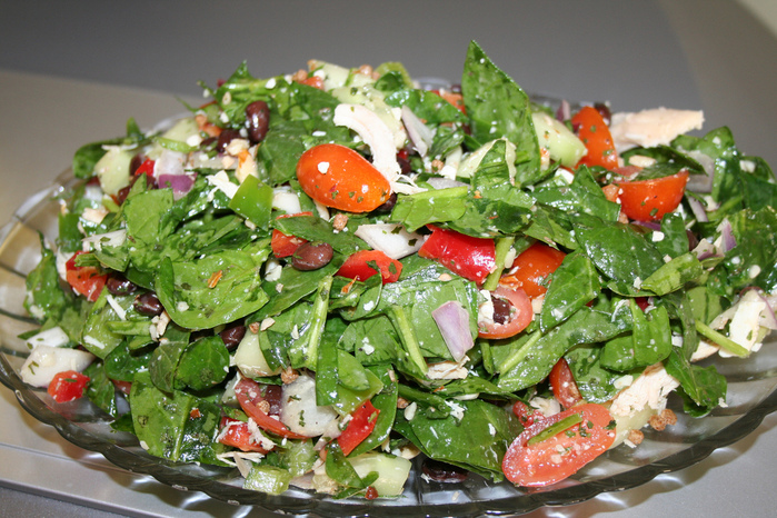4278666_374925080_b7e2efbe20_My_Diet_Meal__quotSpinach_N_Black_Bean_SaladMade_in_10_mins_L (700x466, 247Kb)