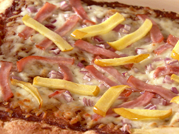 SH1103_Canadian-Bacon-Sweet-Onion-and-Apple-Pizza_lg (616x462, 123Kb)
