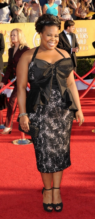 jenna-ushkowitz-amber-riley-2012-sag-awards-05 (304x700, 193Kb)