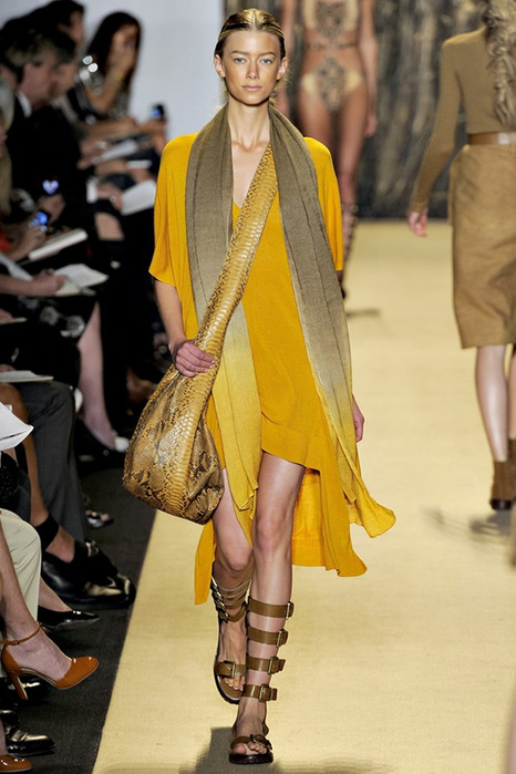 1327518481_collection_spring_summer_2012_in_the_african_style_luxury_of_michael_kors_30 (466x700, 137Kb)
