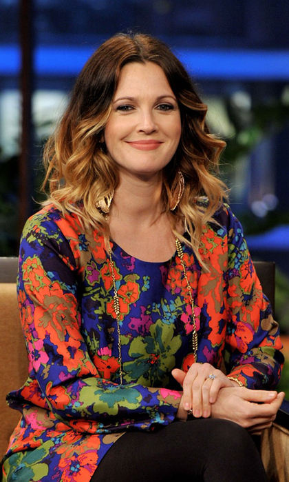 drew-barrymore-tonight-show-with-jay-leno-appearance-03 (420x700, 338Kb)
