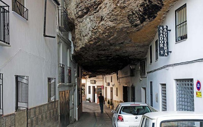 Setenil-de-las-Bodegas-4 (700x437, 308Kb)