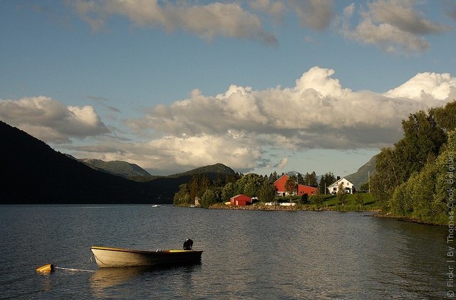ozero-khornindalsvatnet-01 (640x422, 68Kb)