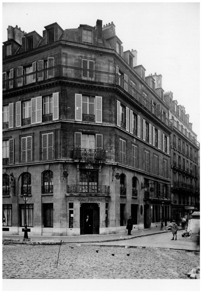 Facade de l'immeuble en 1910 (417x604, 148Kb)