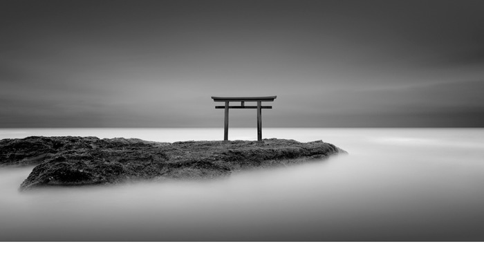 http://img1.liveinternet.ru/images/attach/c/3/75/463/75463237_large_Torii2011.jpg