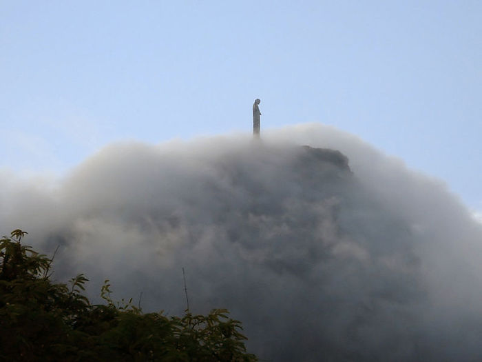 3418201_800pxCristo_nuvem_Cristo_nuvem_Korkovady_port__Corcovado (700x525, 23Kb)