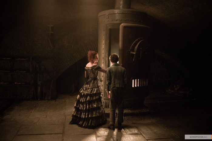 kinopoisk.ru-Sweeney-Todd_3A-The-Demon-Barber-of-Fleet-Street-1133552 (700x465, 58Kb)