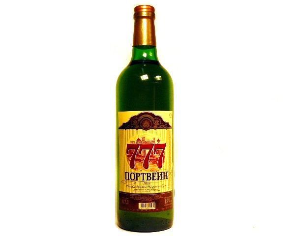 Бутылка портвейна