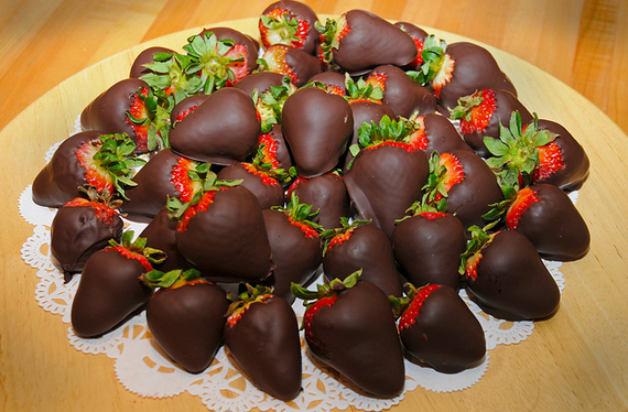 Chocolate Covered Strawberries  Flickr - Photo Sharing! (570x374, 568Kb)