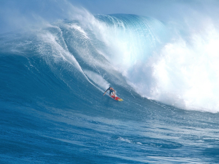 3551389_Surfing_Jaws_Maui_Hawaii_1_ (700x525, 255Kb)