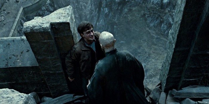 Harry-Potter-and-the-Deathly-Hallows_3A-Part-2-1581465 (700x347, 68Kb)