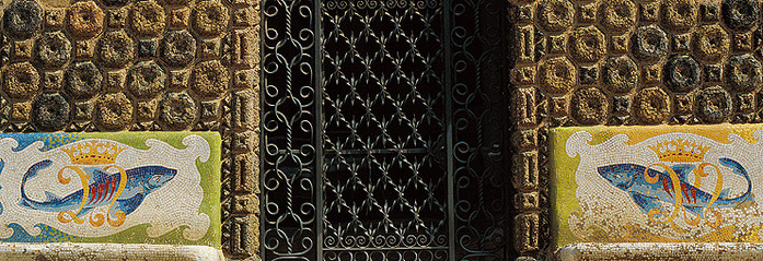 676813_CasaBellesguard_Barcelona (700x239, 162Kb)