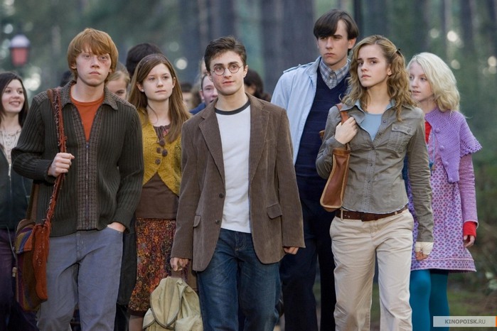 kinopoisk.ru-Harry-Potter-and-the-Order-of-the-Phoenix-1470721 (700x466, 93Kb)