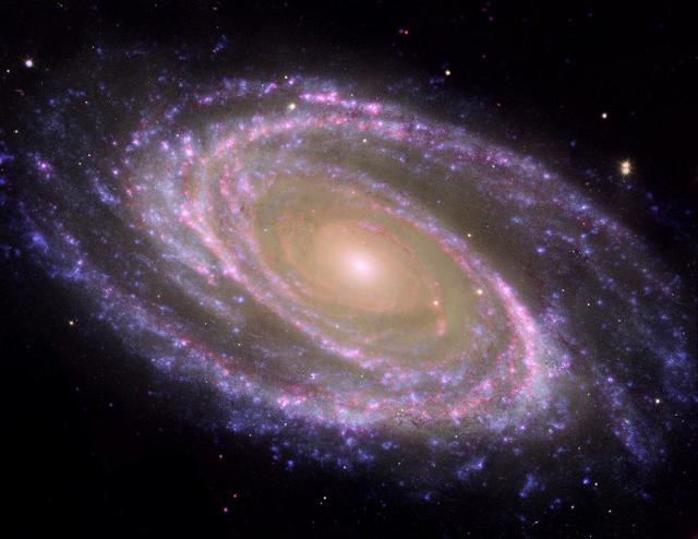 53647905_spiral_galaxy_m81 (640x494, 37Kb)