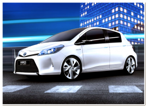 Toyota-Yaris-HSD-2012-3-300x219 (300x219, 114Kb)