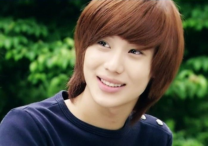 http://img1.liveinternet.ru/images/attach/c/3/76/40/76040329_large_Taemin_SHINee__17072009123249.jpg