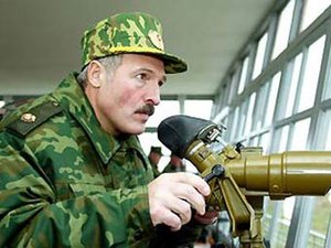 4279475_lukashenko_voennyje_telegraf_by (300x225, 20Kb)