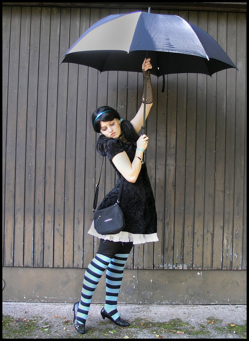 Umbrella_V_by_Eirian_stock (511x700, 97Kb)