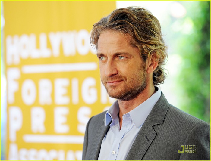 gerard-butler-hfpa-luncheon-15 (700x535, 79Kb)