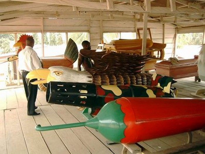 coffins_ghana_25 (700x528, 63Kb)