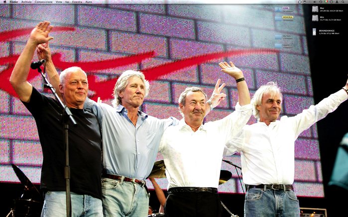 Pink_Floyd_end_of_Live_8 (700x437, 574Kb)