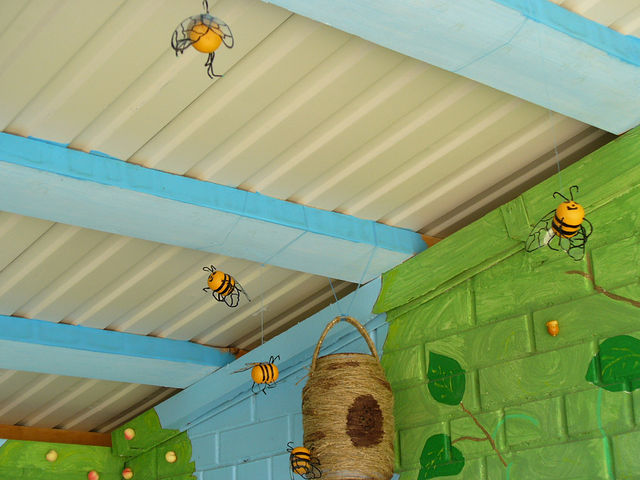 8 эффективных советов по привлечению и удержанию пчел на участке
