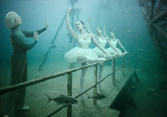 Underwater_Shipwreck_Art_Gallery-12 (700x491, 93Kb)