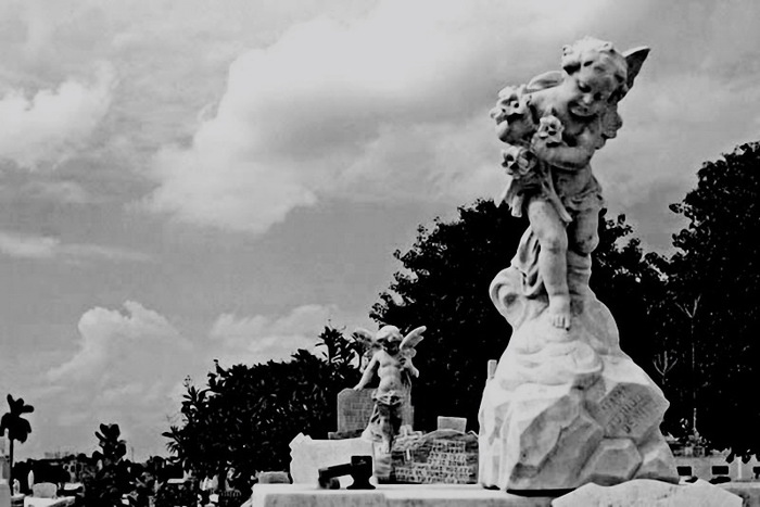 cementerio-sastre-03 (700x467, 80Kb)