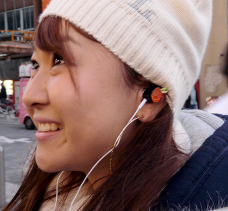 1824747_earphones09 (450x415, 71Kb)