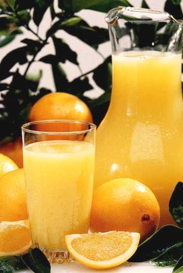 72079643_Oranges_and_orange_juice (372x555, 24Kb)